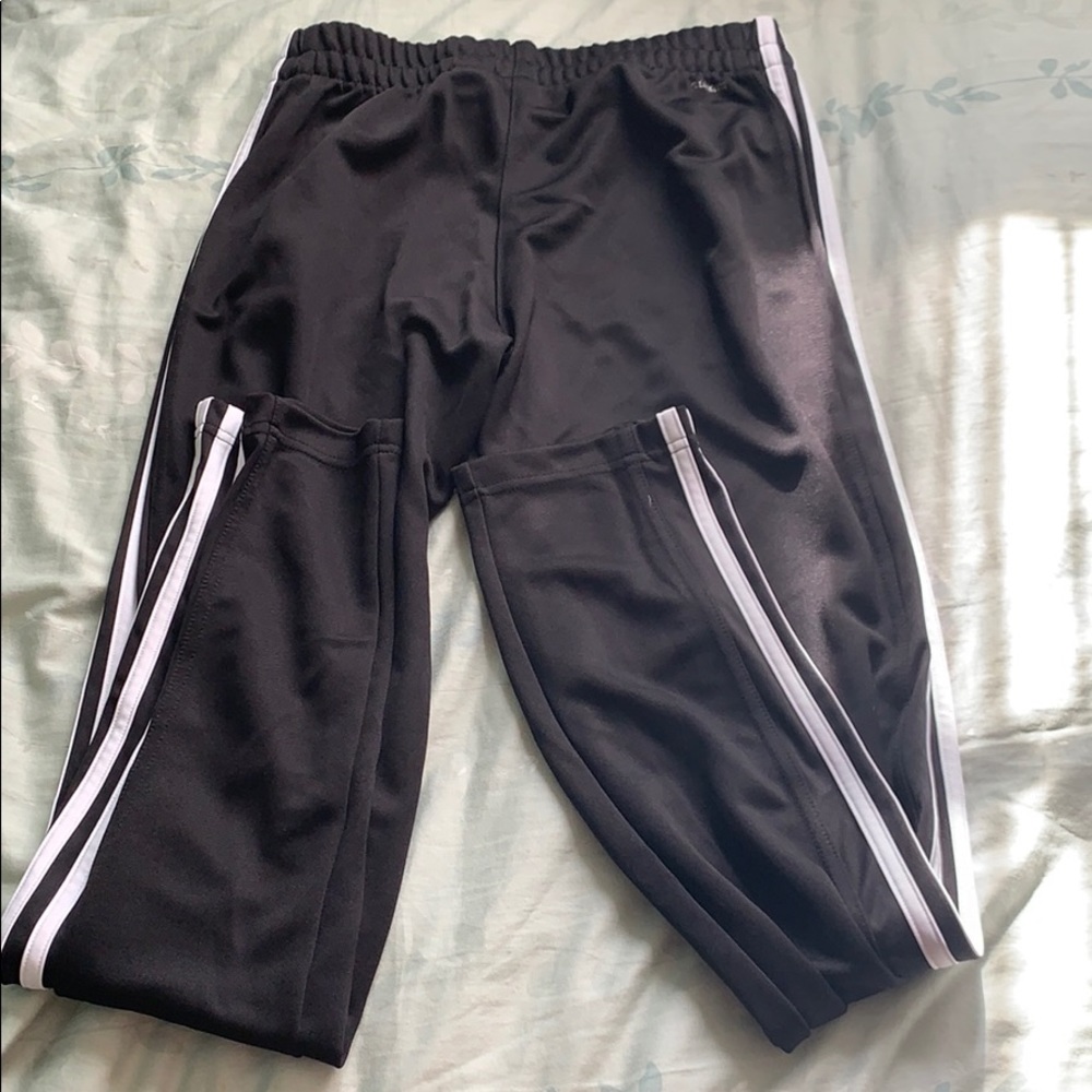 Adidas - Picture 2 of 3